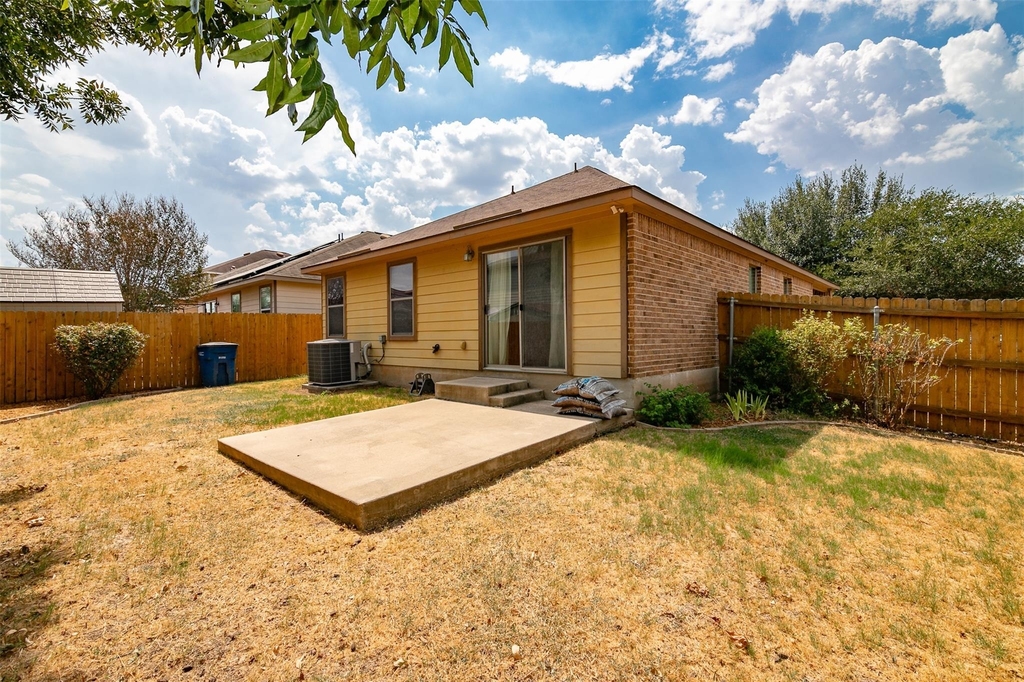 8801 Edmundsbury Dr - Photo 16
