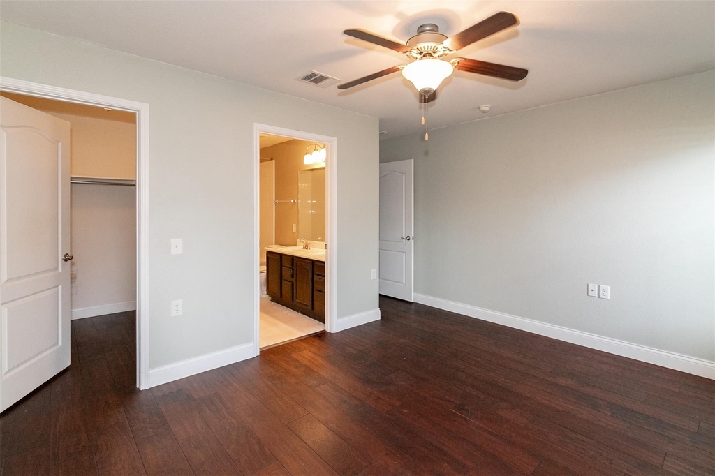 8801 Edmundsbury Dr - Photo 8