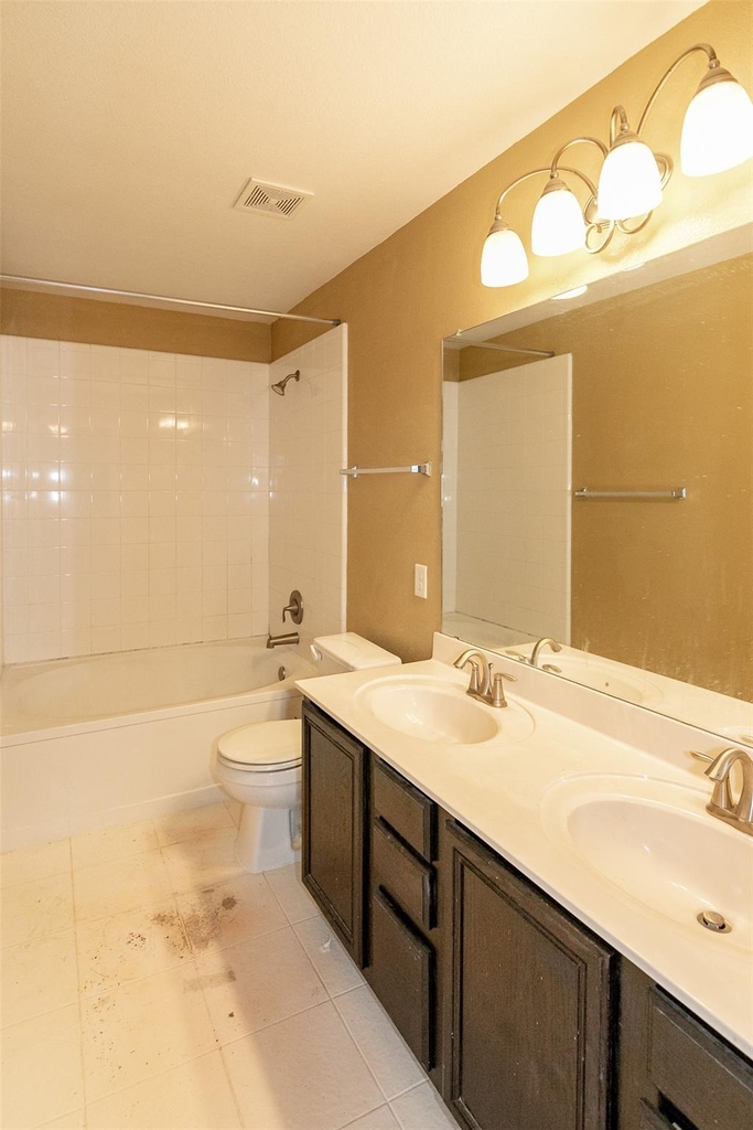 8801 Edmundsbury Dr - Photo 11