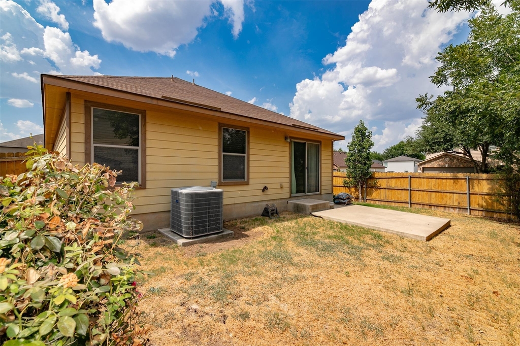 8801 Edmundsbury Dr - Photo 15