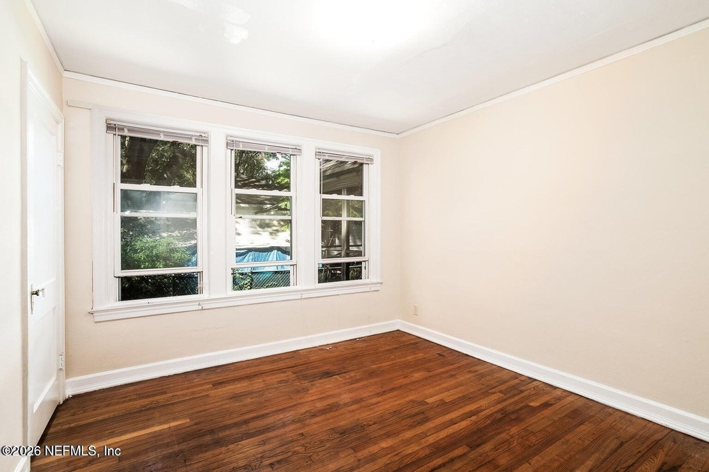 4808 Royal Avenue - Photo 9