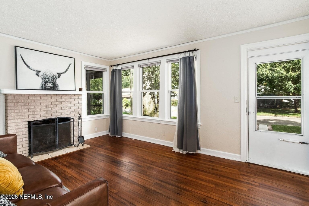 4808 Royal Avenue - Photo 3