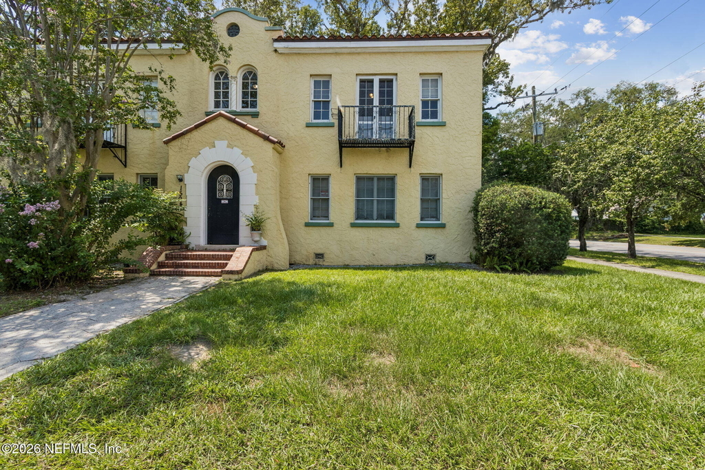 1504 Mcduff Avenue S - Photo 3