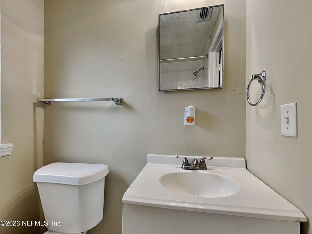 5226 Timawatha Avenue - Photo 12