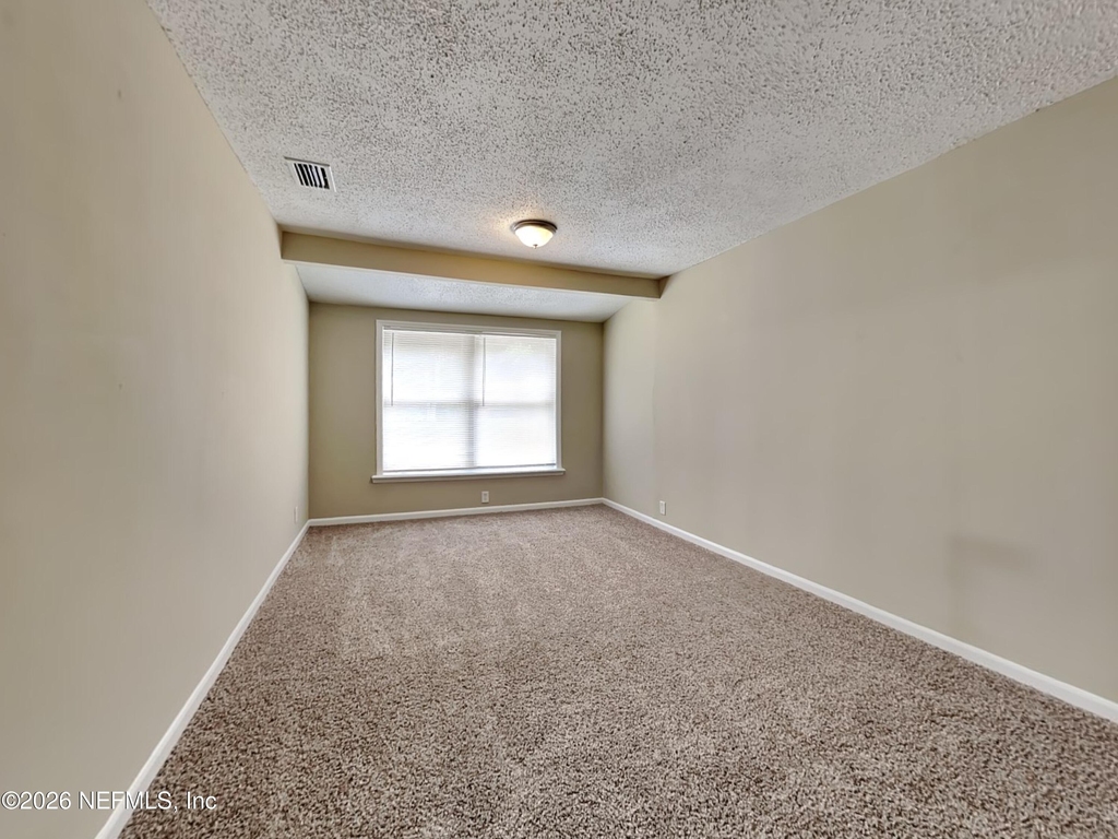 5226 Timawatha Avenue - Photo 4