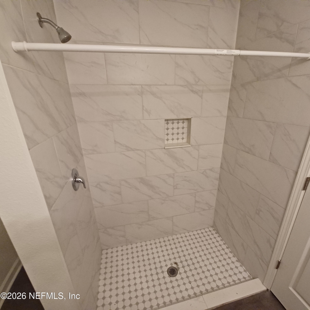 757 W 6th Street - Photo 14