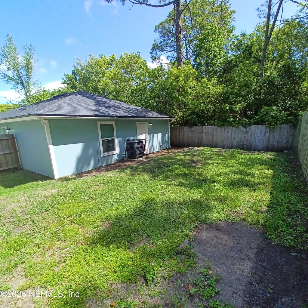 757 W 6th Street - Photo 24