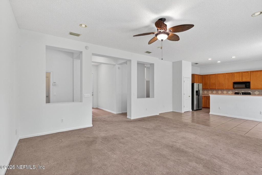 872 Collinswood Drive W - Photo 12