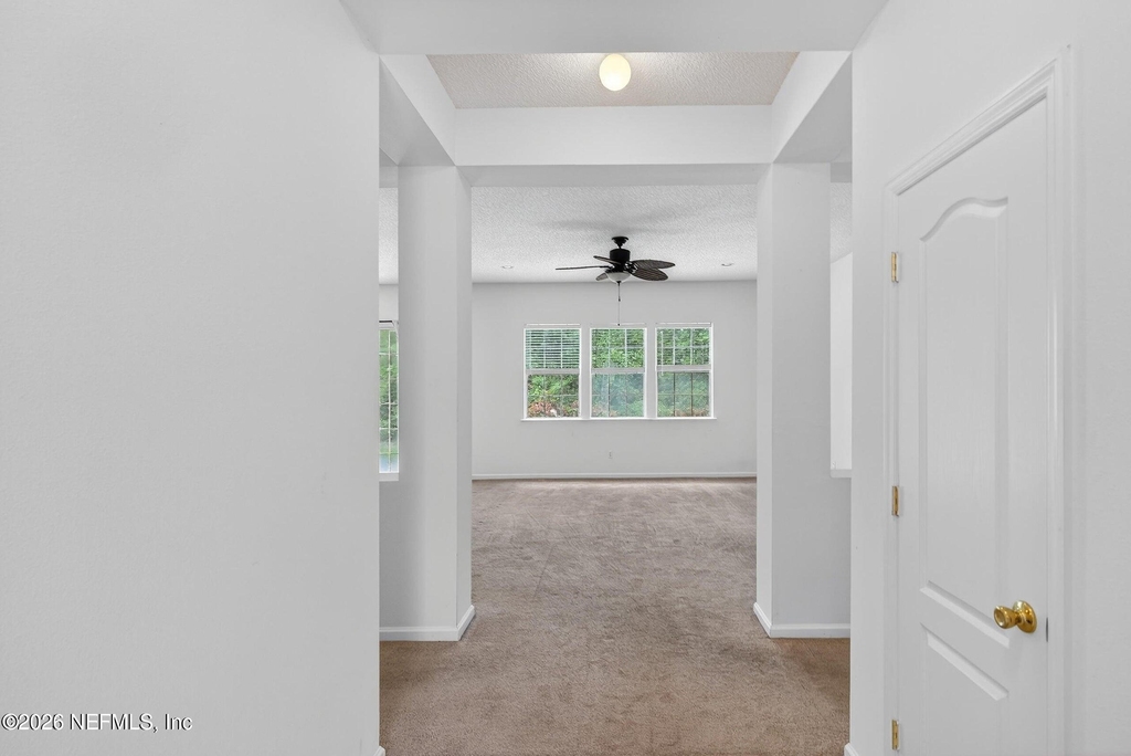 872 Collinswood Drive W - Photo 8