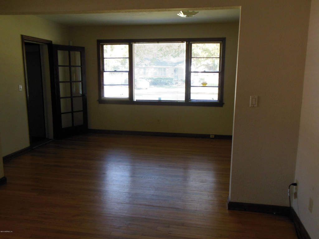 7536 Epperson Avenue - Photo 1