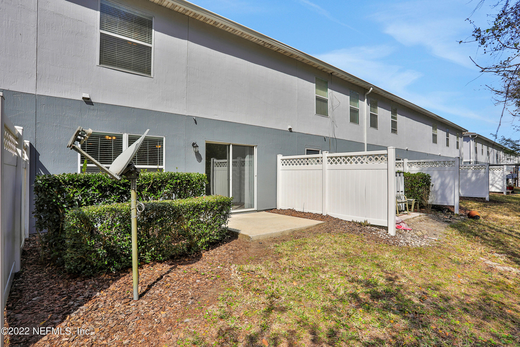 822 Black Cherry Drive S - Photo 21