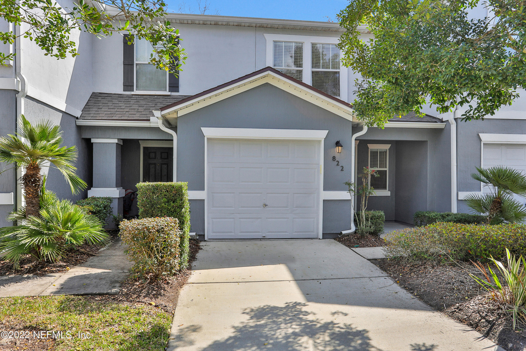 822 Black Cherry Drive S - Photo 1