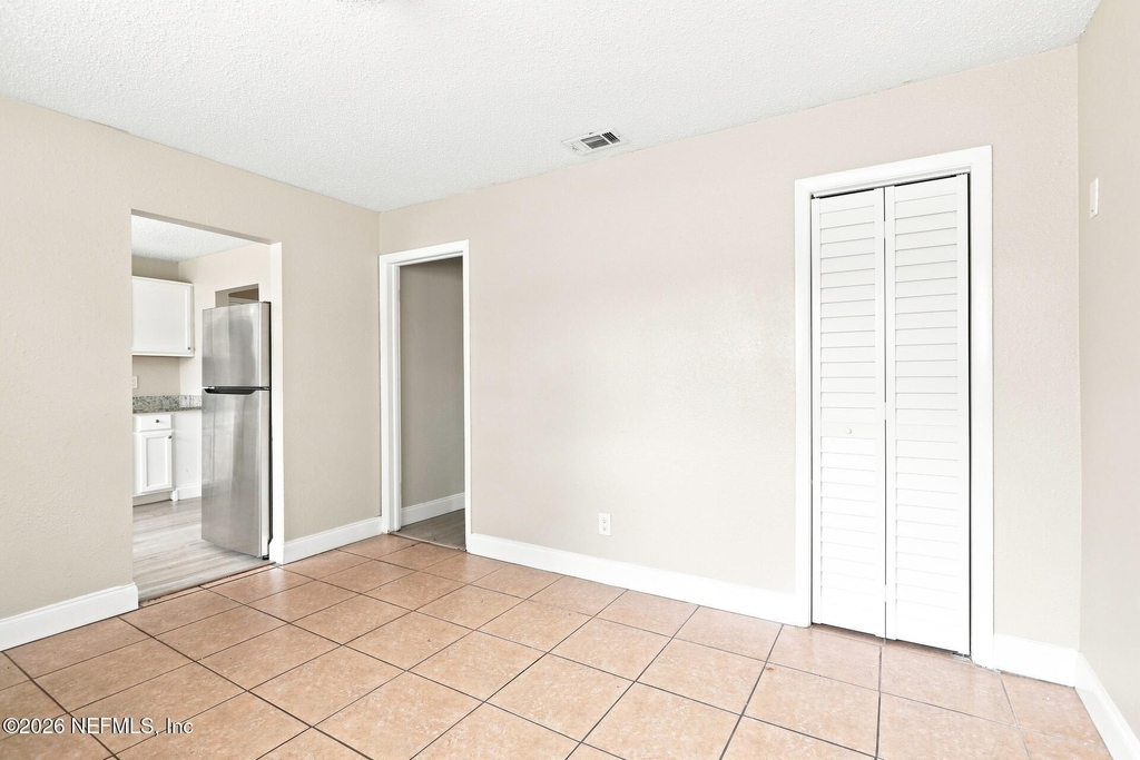 6813 Tinkerbell Lane - Photo 4