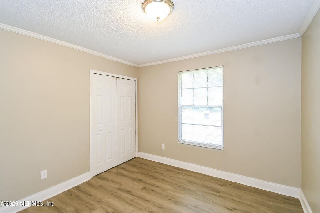 7215 Sharbeth Drive S - Photo 9