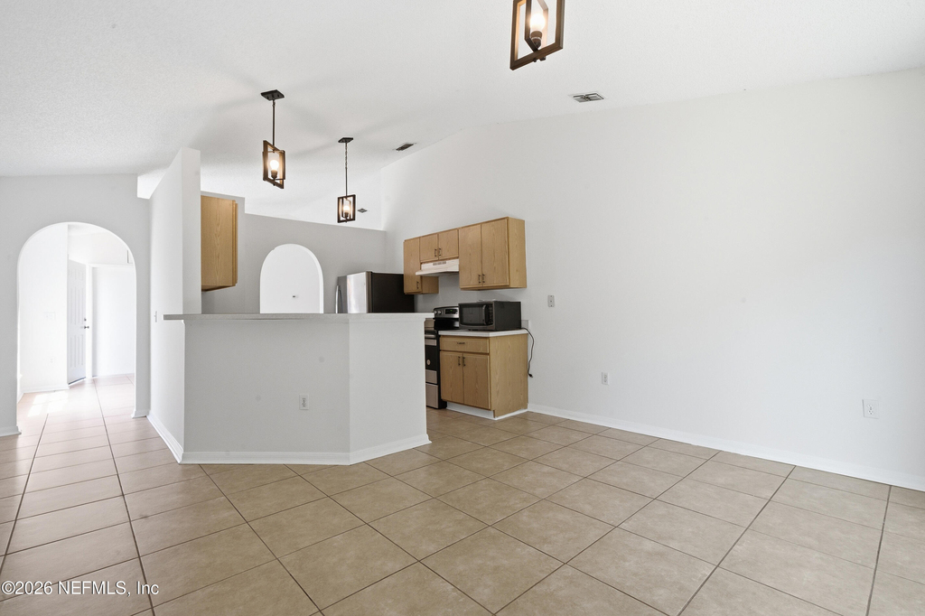 8451 Oak Crossing Drive W - Photo 7
