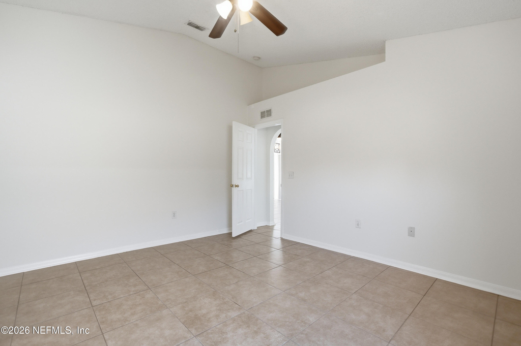 8451 Oak Crossing Drive W - Photo 13