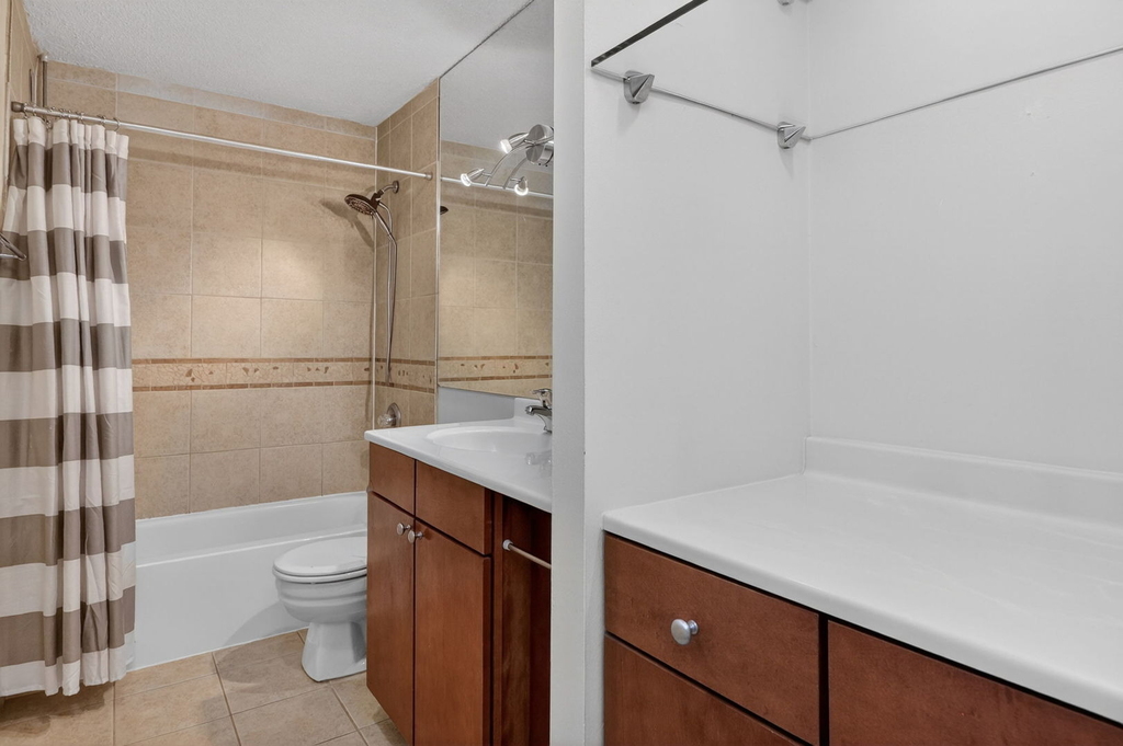 30 E Huron Street - Photo 16