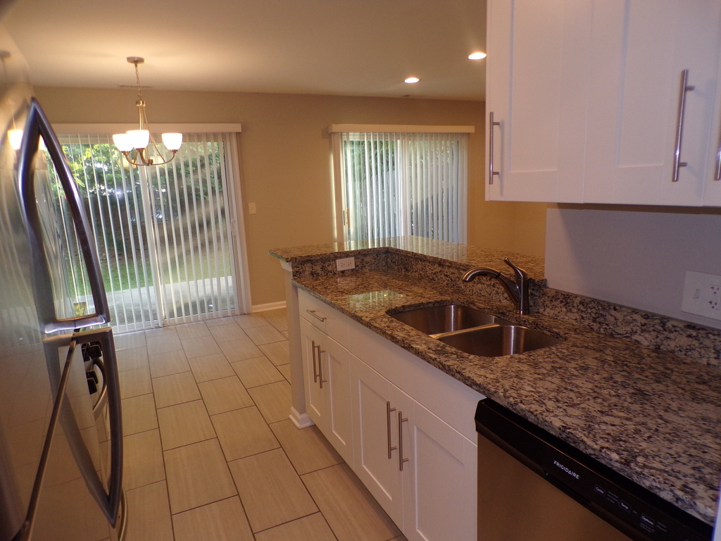 558 Nantucket Way - Photo 7