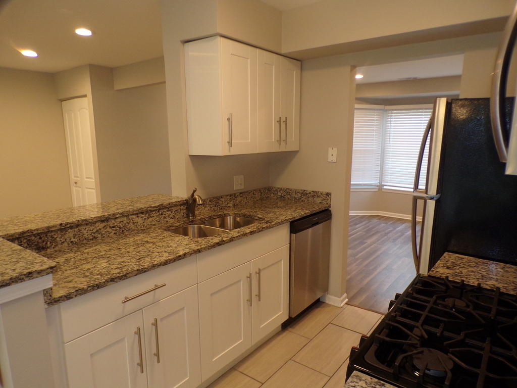 558 Nantucket Way - Photo 8