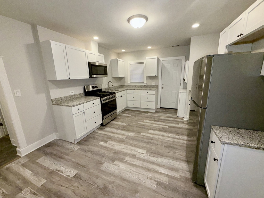 5209 W Lake Street - Photo 3