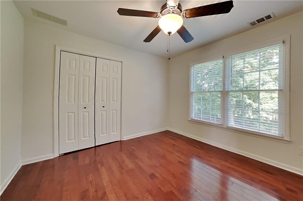1025 Russell Point - Photo 17