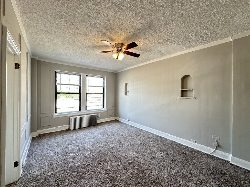 434 W Wellington Avenue - Photo 5