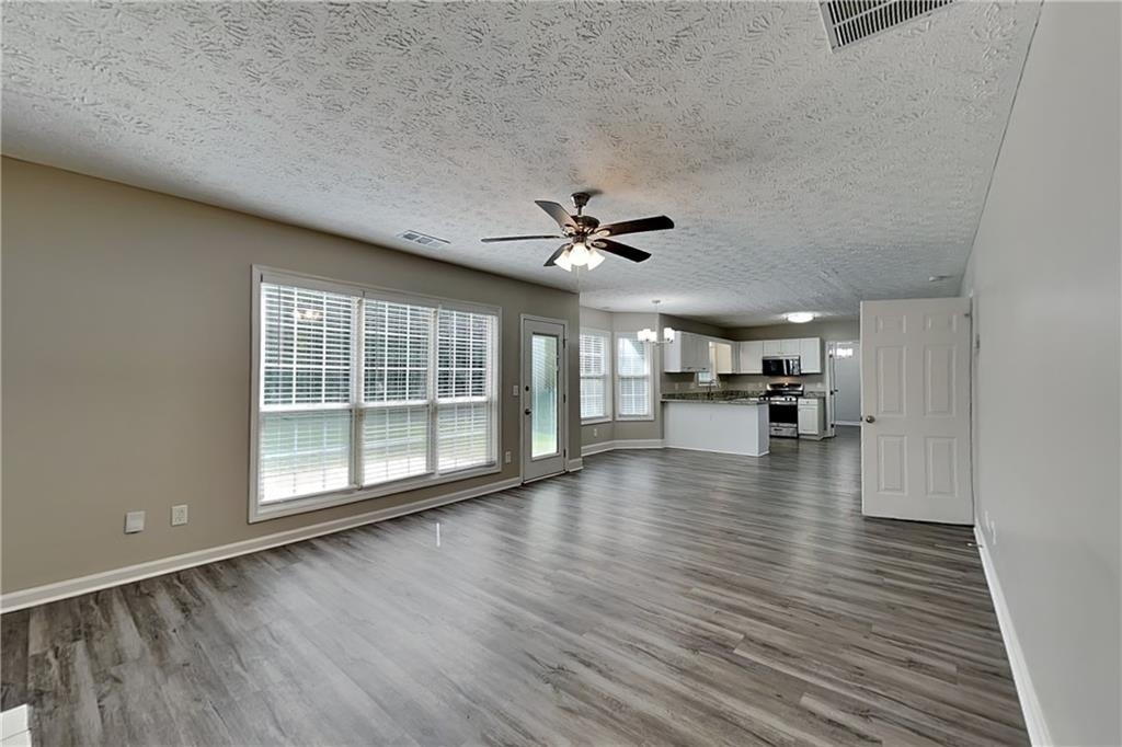105 Meadow Crest Court - Photo 2