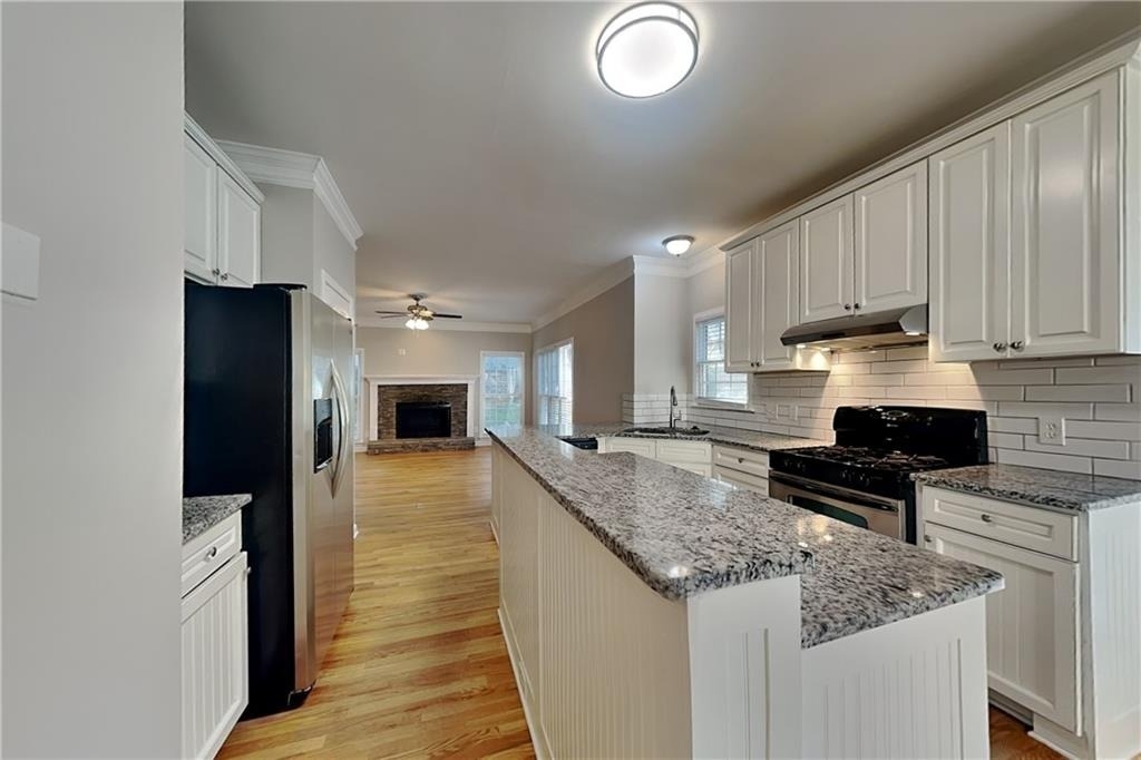1037 Ashfern Walk - Photo 4
