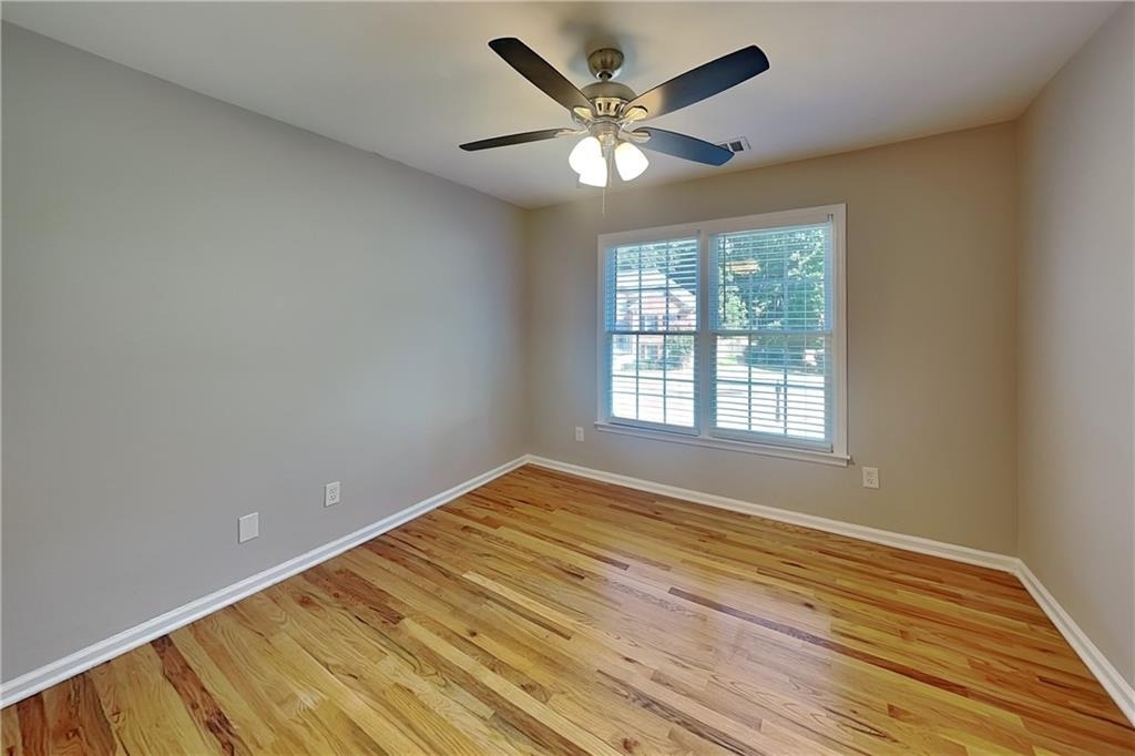 1037 Ashfern Walk - Photo 11