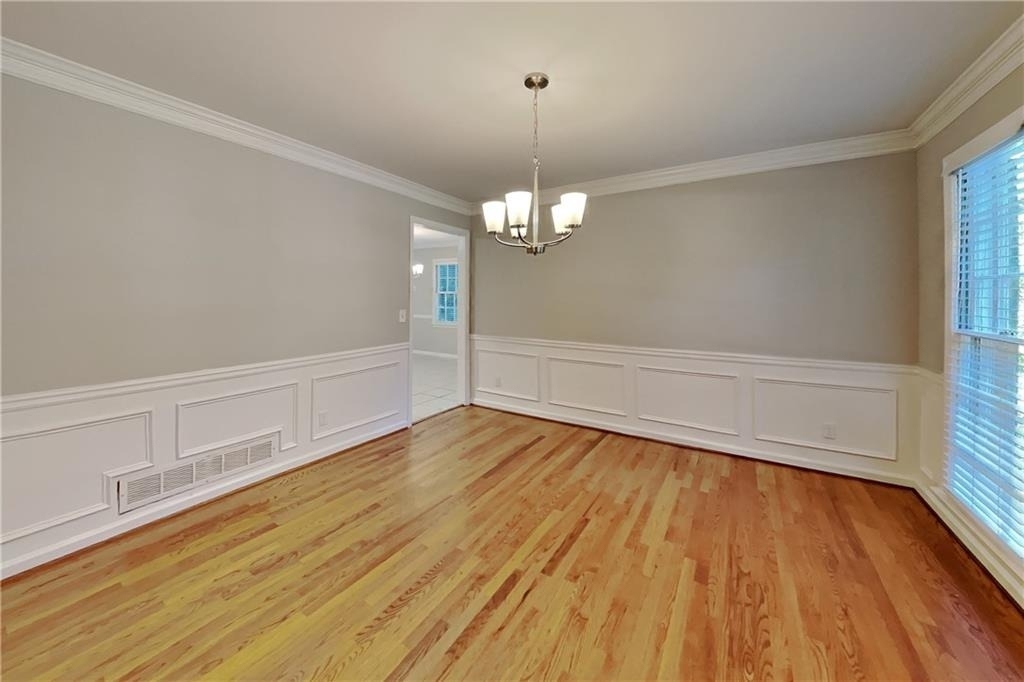 3371 Chatsworth Way - Photo 6