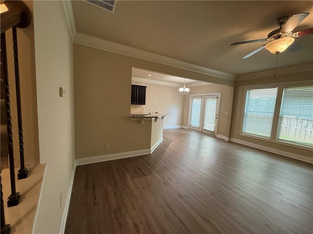 1045 Township Circle - Photo 5