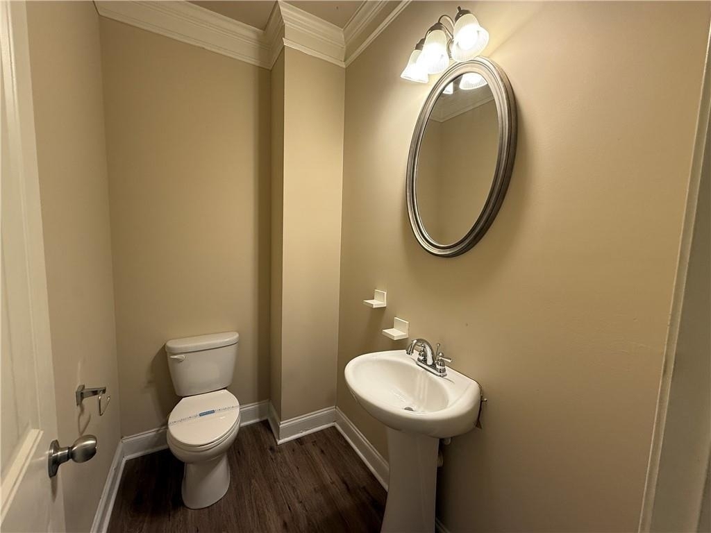 1045 Township Circle - Photo 2