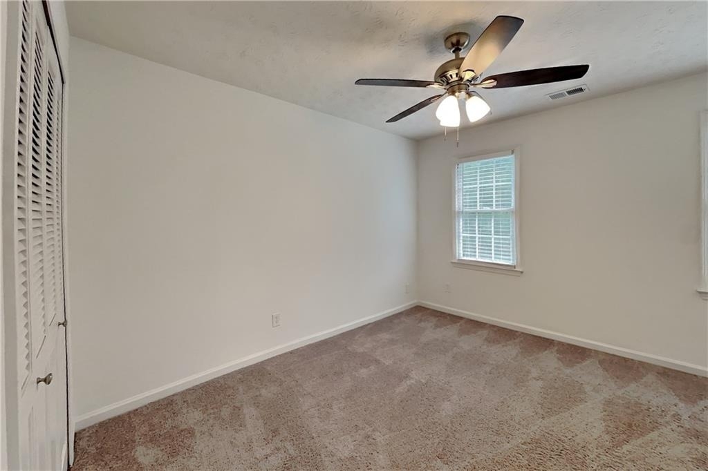 4709 Crest Knoll Drive Se - Photo 10