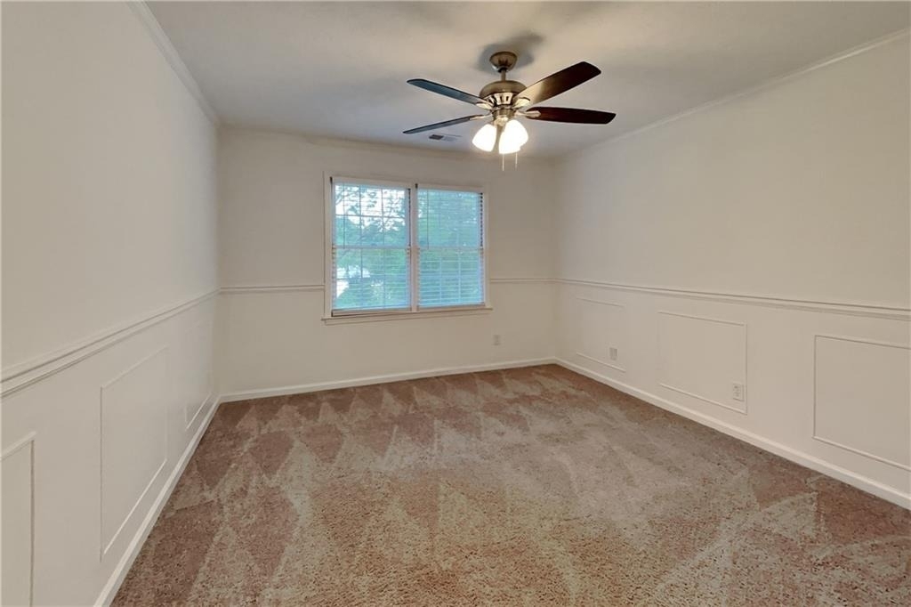 4709 Crest Knoll Drive Se - Photo 11