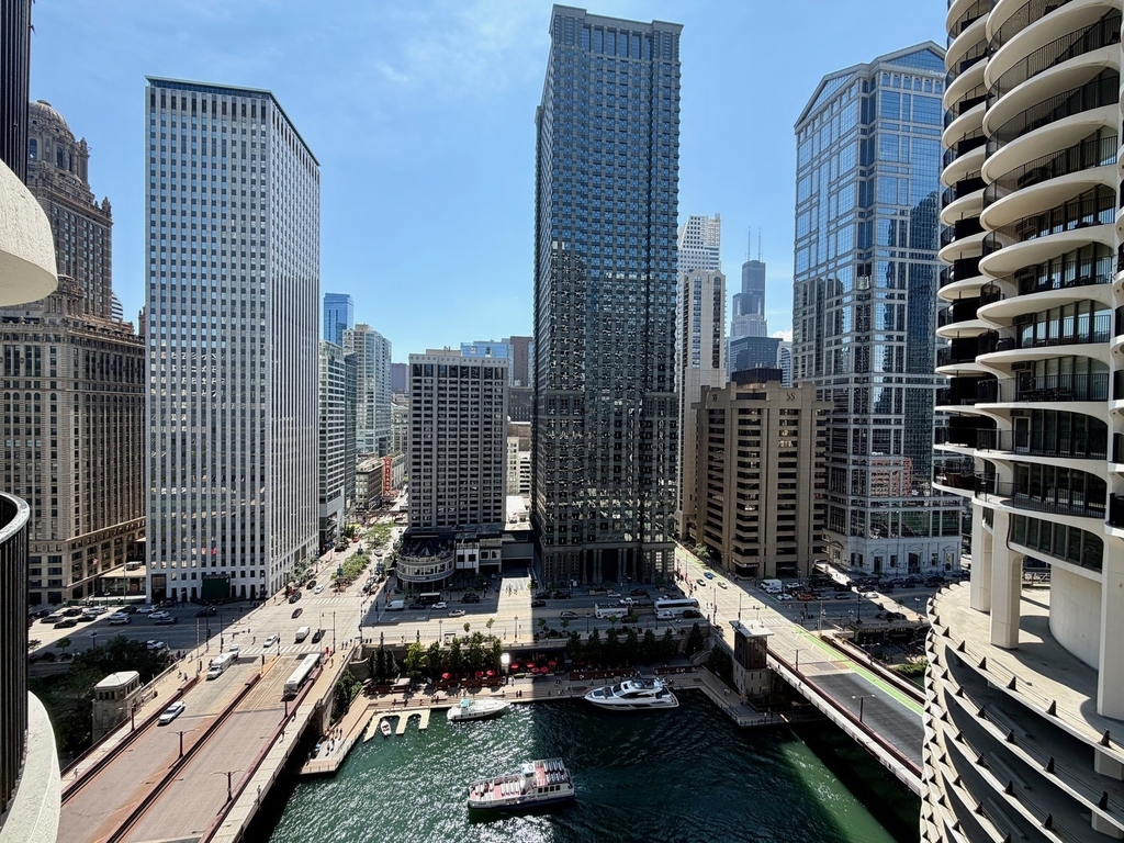 300 N State Street - Photo 2
