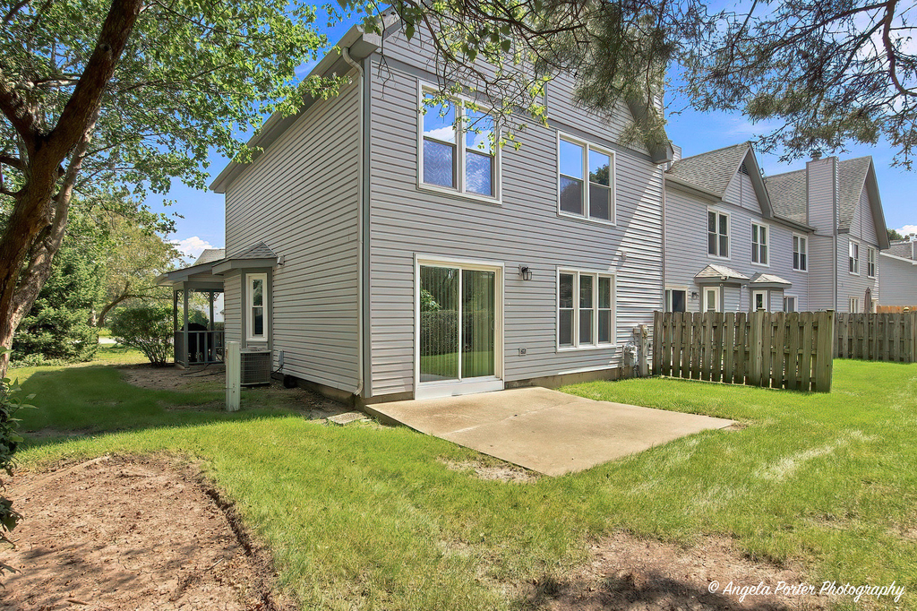 1434 Sherwood Court - Photo 4