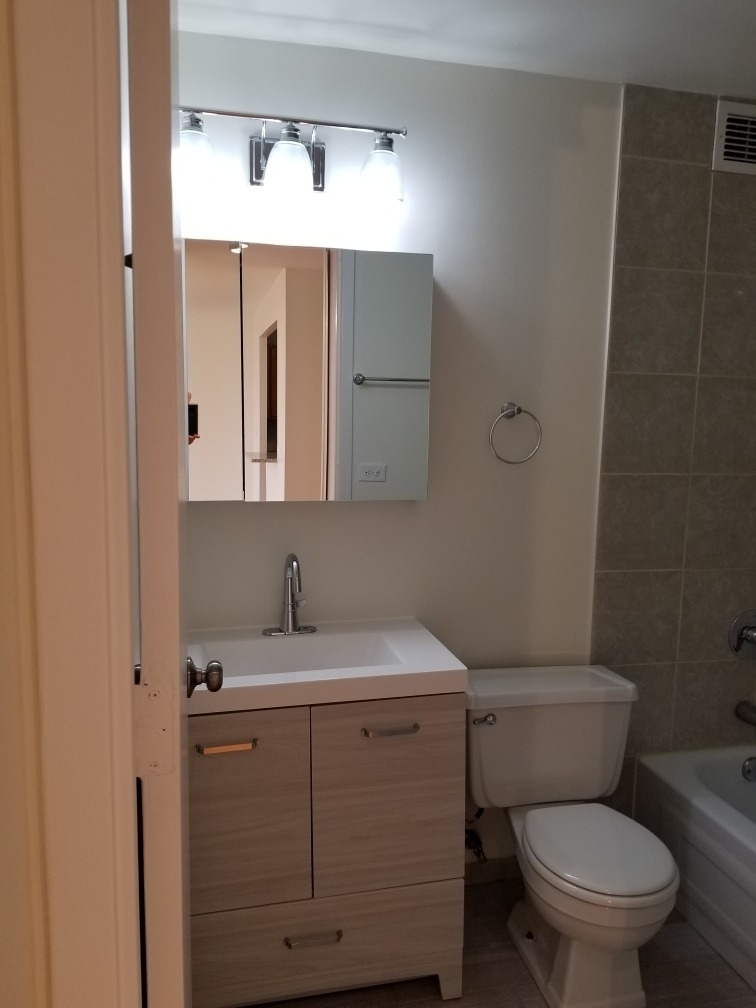 444 W Fullerton Parkway - Photo 3