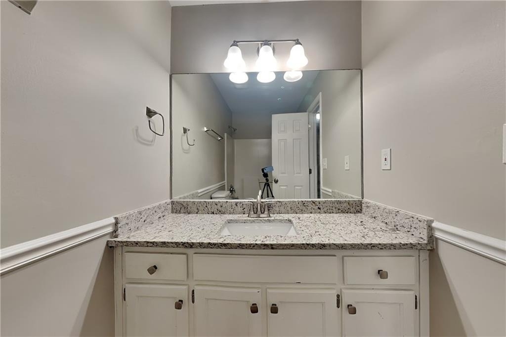 2245 Huntington Drive - Photo 14
