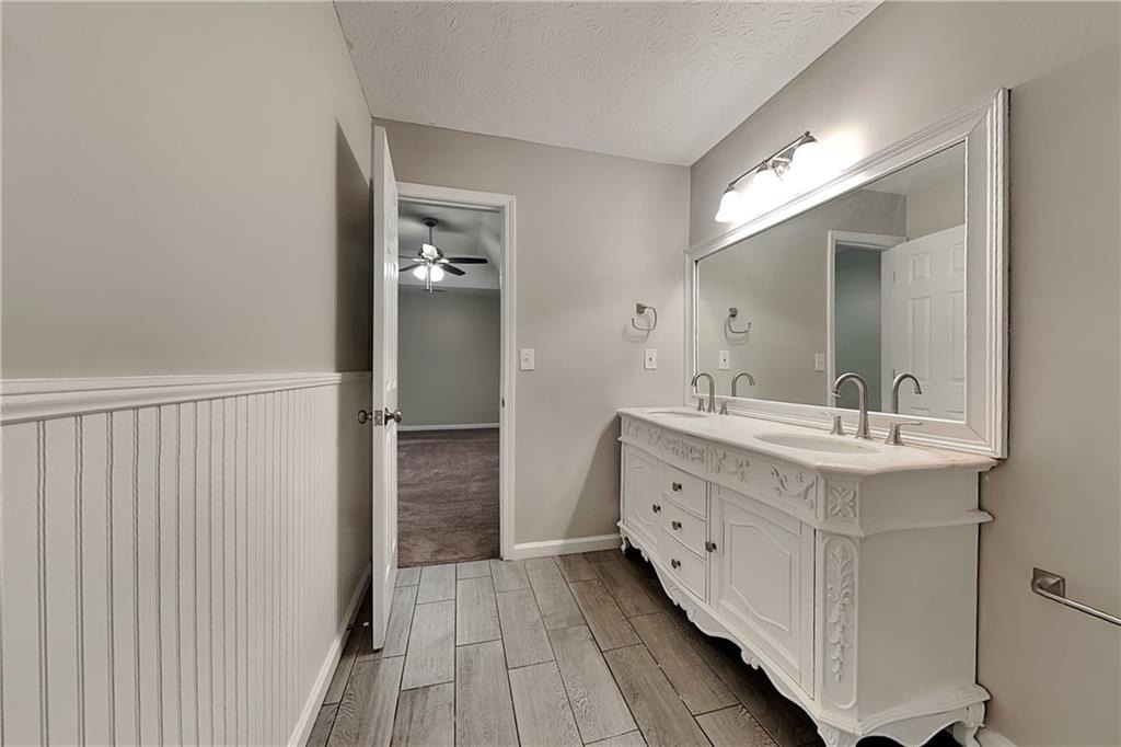 2245 Huntington Drive - Photo 9