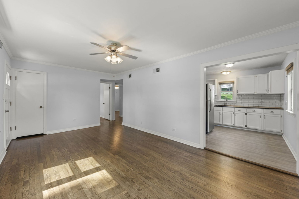 1335 College Avenue - Photo 5