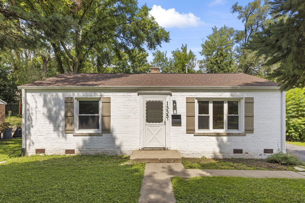 1335 College Avenue - Photo 0