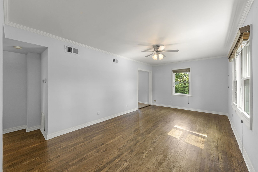 1335 College Avenue - Photo 3