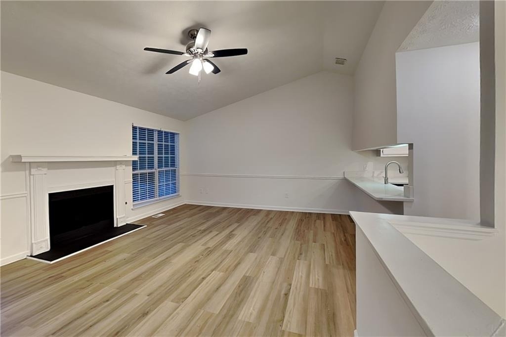 1818 Crescent Hill Drive Nw - Photo 3