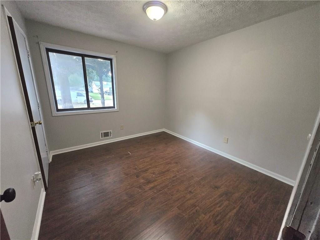 2982 Hillwood Drive - Photo 21