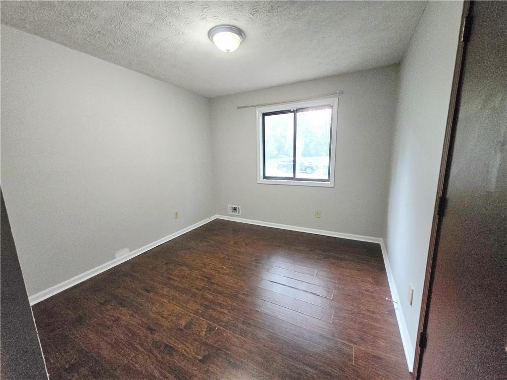 2982 Hillwood Drive - Photo 15