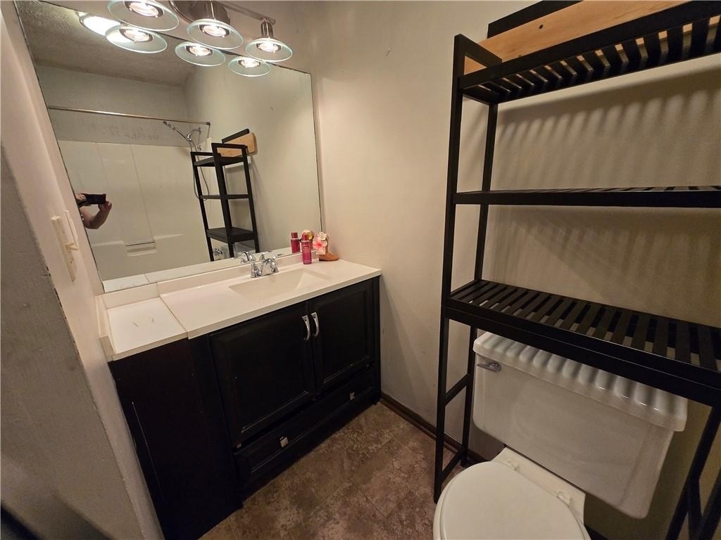 2982 Hillwood Drive - Photo 10