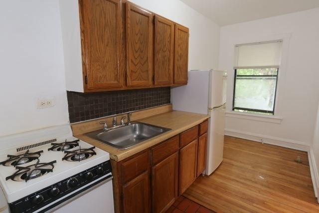 4608 N Beacon Street - Photo 1