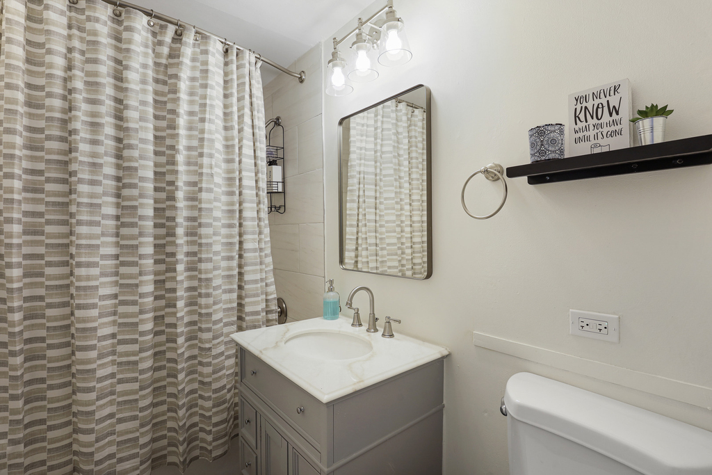 366 N Hemlock Avenue - Photo 25
