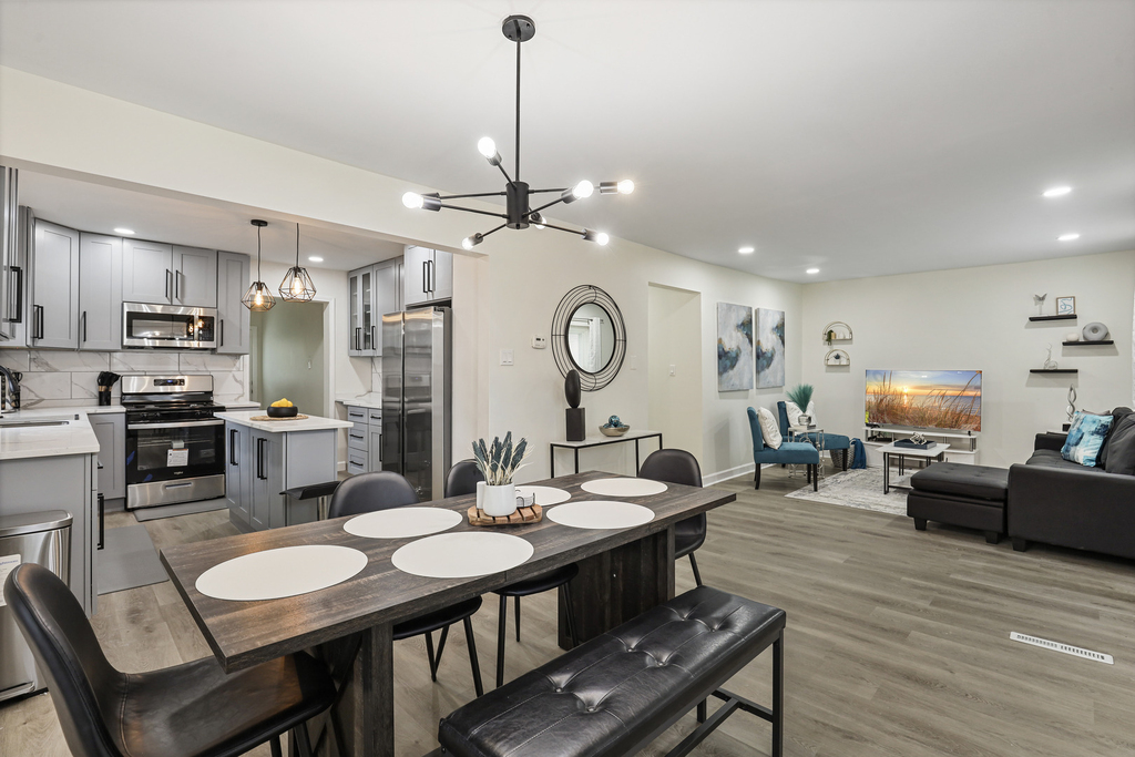 366 N Hemlock Avenue - Photo 14