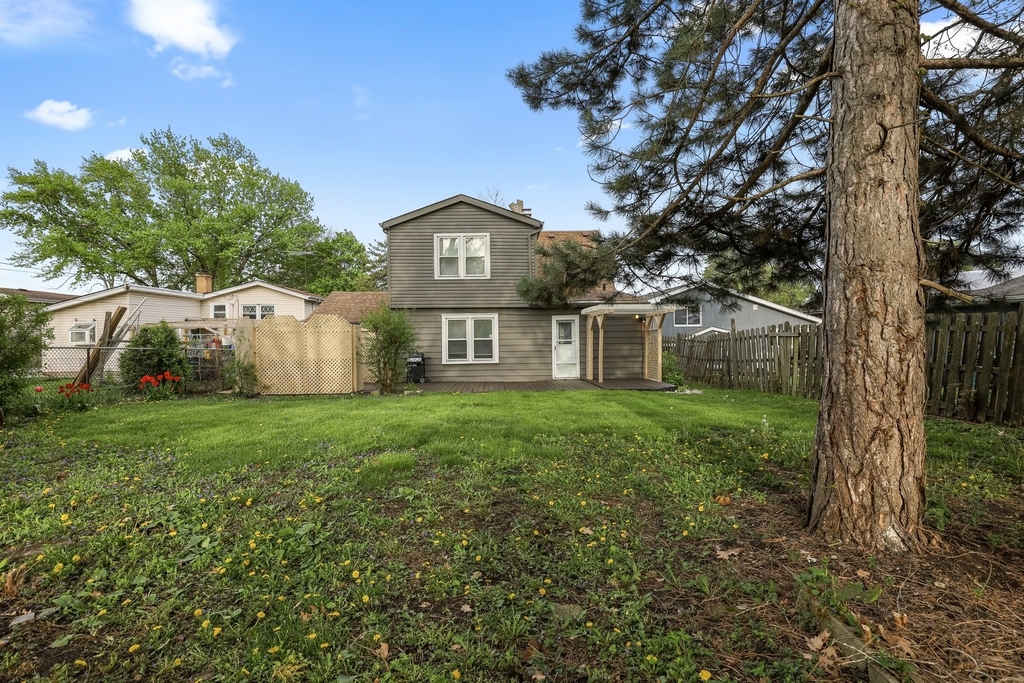 366 N Hemlock Avenue - Photo 32